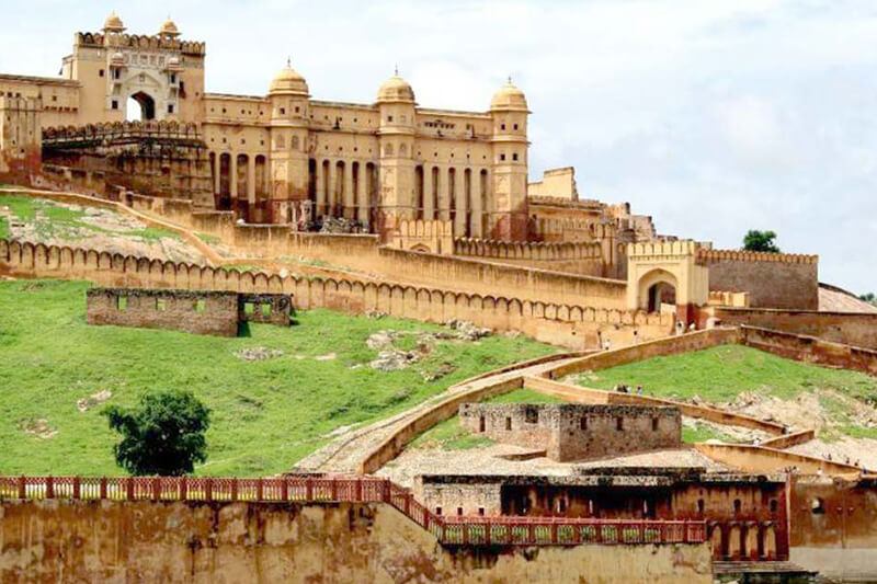 Delhi - Agra - Jaipur (04 NIGHTS / 05 DAYS)